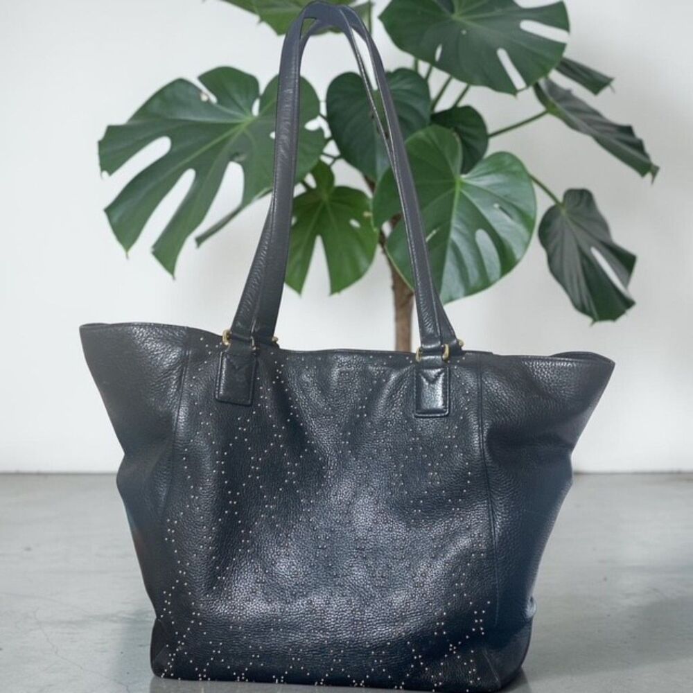 Vera Bradley Micro-stud Ella tote bag. EUC